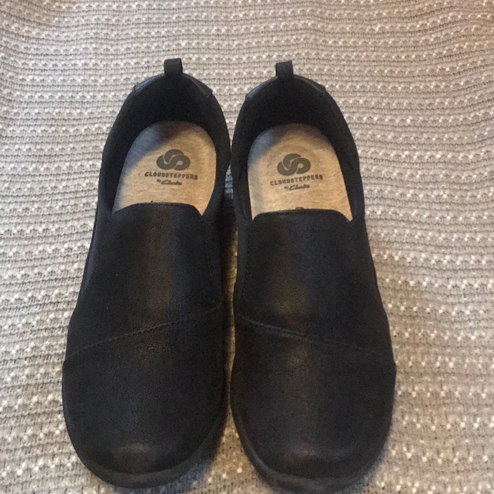 Black Clark slide on shoes